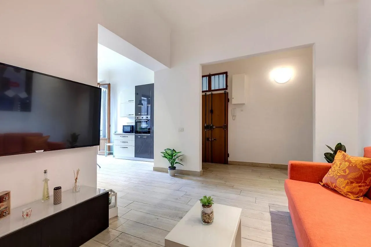 Baldovini Apartment By Mamo Firenze