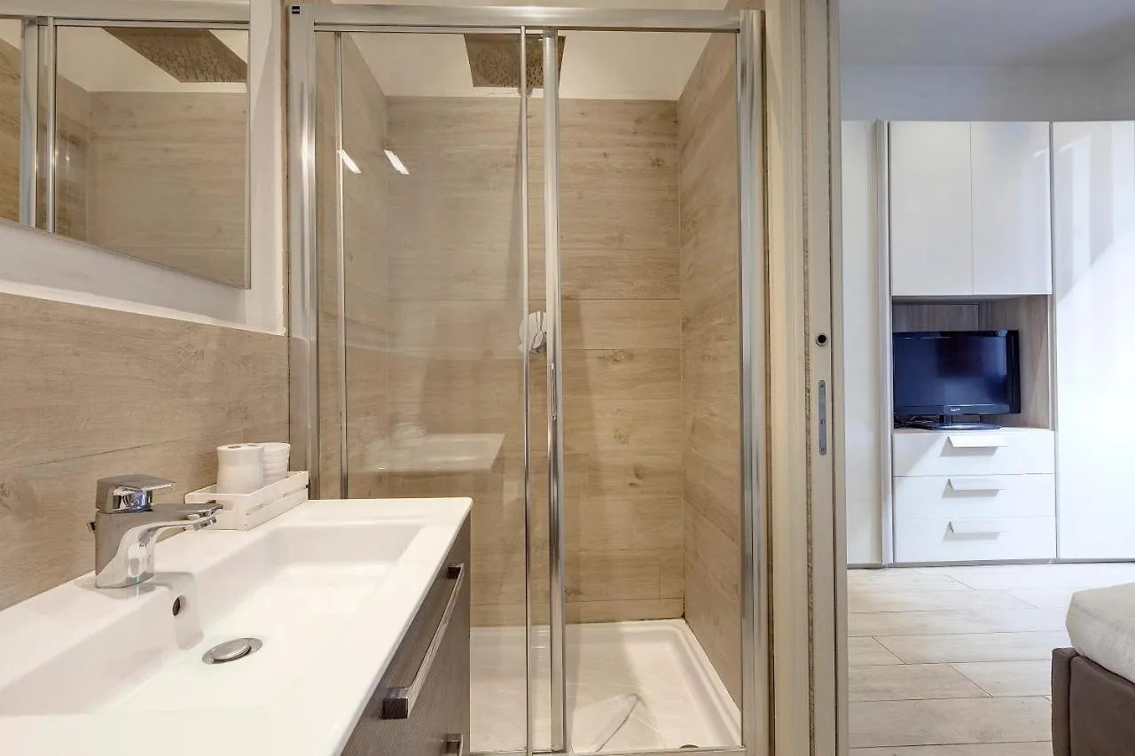 Baldovini Apartment By Mamo Florence