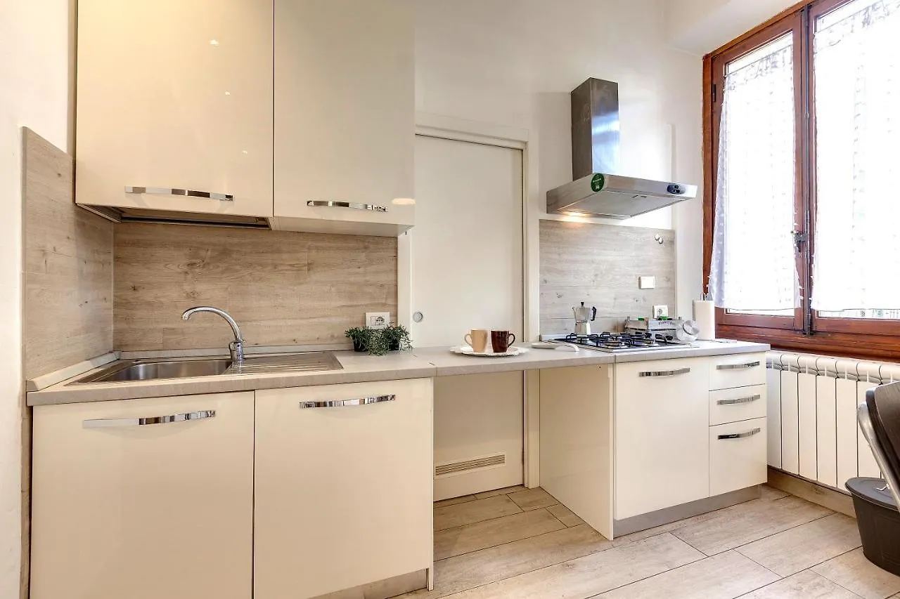 Baldovini Apartment By Mamo Florence Italy